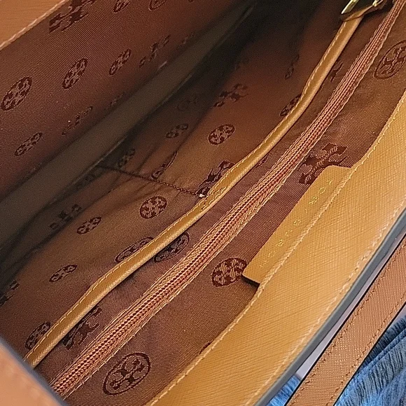 Tory Burch set - Picture 10 of 11